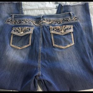 Vanilla Star Mid-Rise Bootcut Bling Jeans sz22